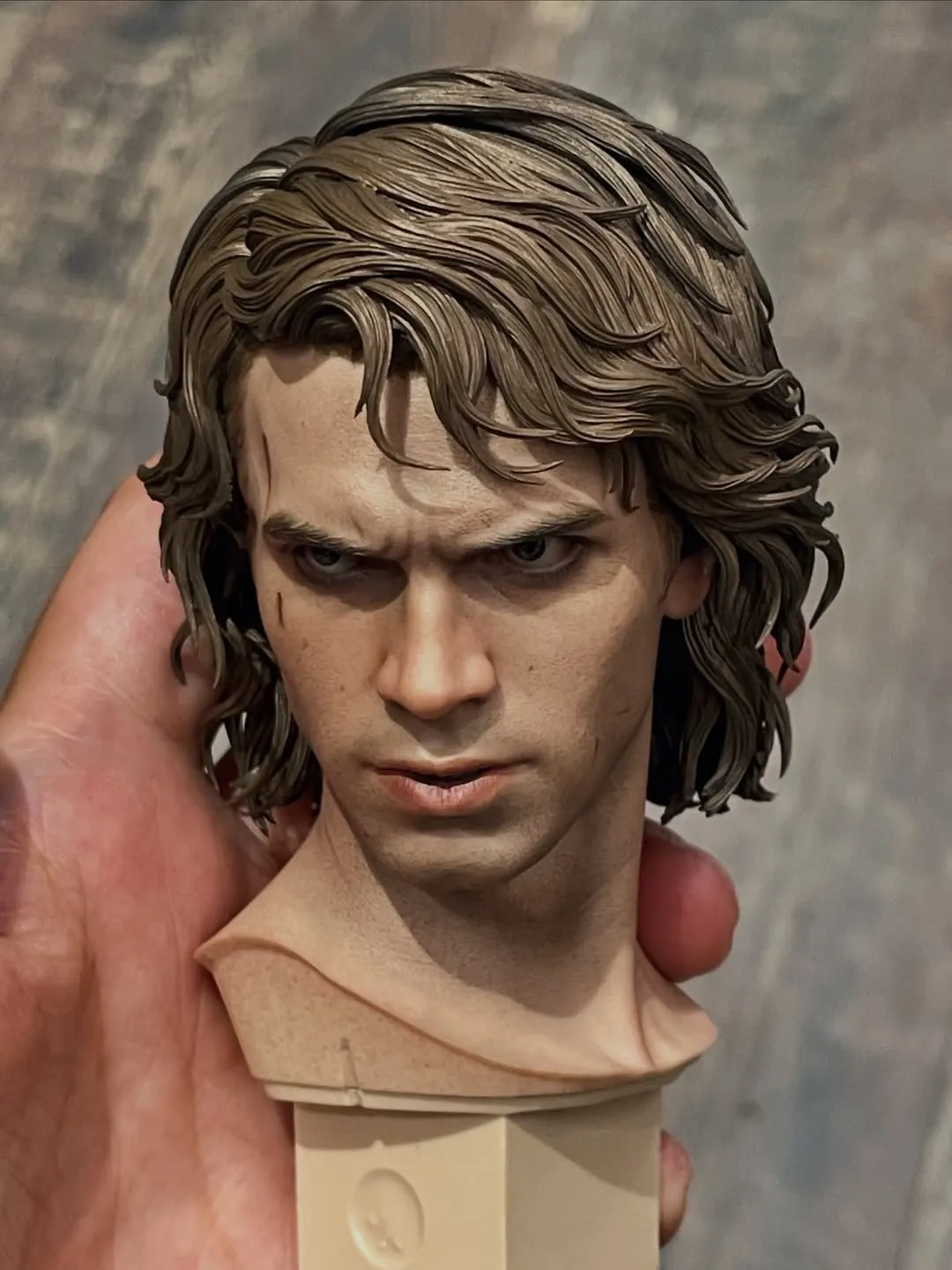 Busto em resina com pintura realista realista de pele